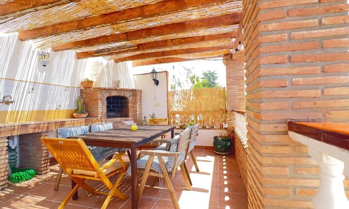 Canillas de Aceituno Apartment | Casa Canillas - mountain & sea views, sleeps up to 6 people!