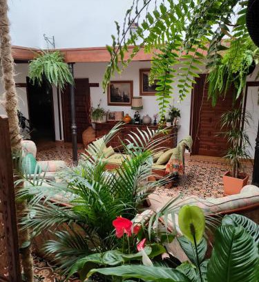 Villatobas House | Casa Capricho del Destino