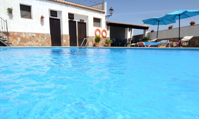 Campocamara Cottage | Casa Castillo Para Disfrutar de un Autentico Espacio Rural