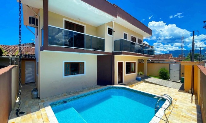 Umuarama House | Casa Centro com Piscina