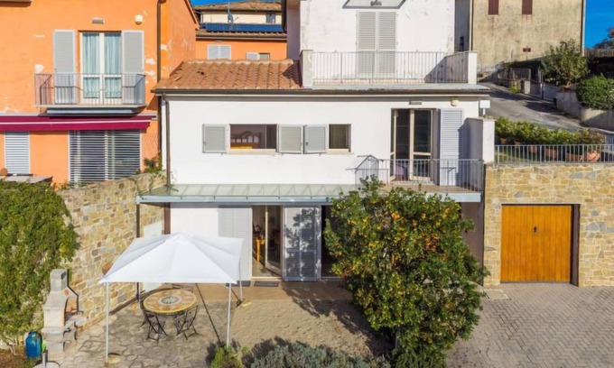 Castellina in Chianti House | Casa Chiara by Interhome