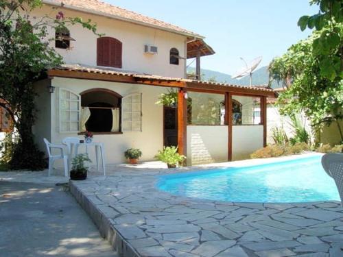 Barra Velha House | Casa com 6 Suites, piscina e estacionamento