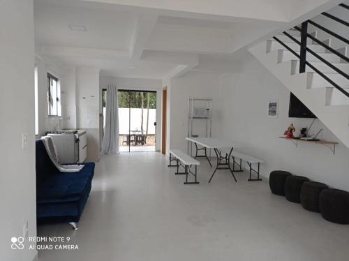 Mariscal House | Casa com dois pavimentos nova, em Mariscal