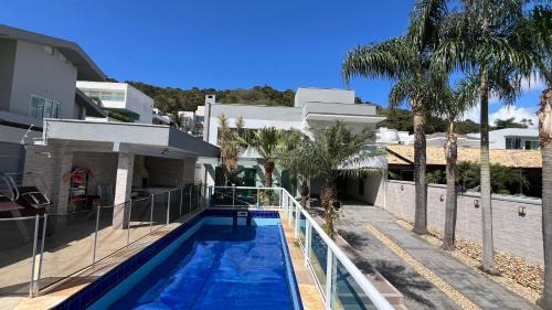 Barra House | Casa com Piscina - Refúgio do Mar