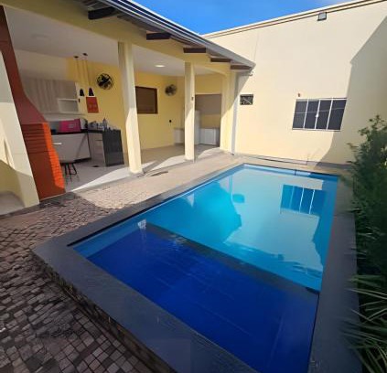 Rio Branco House | Casa com piscina 03 quartos até 10 pessoas