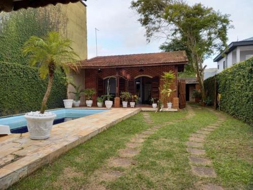 Itanhaem House | Casa com piscina a 300mts do mar