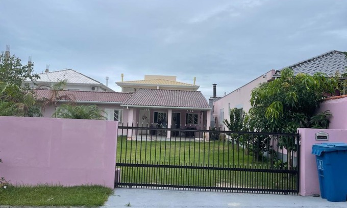 Capivari House | Casa com Piscina
