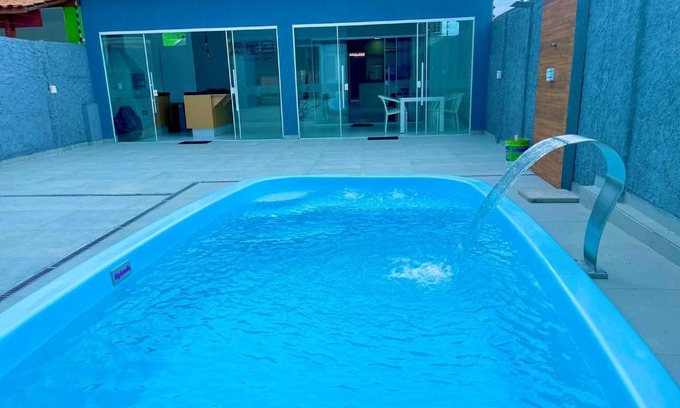 Jardim Mar e Ceu House | Casa com piscina e hidromassagem praia Enseada.