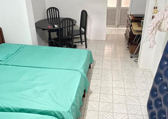 Castelo Branco House | Casa com quarto ( entrada independente da casa)