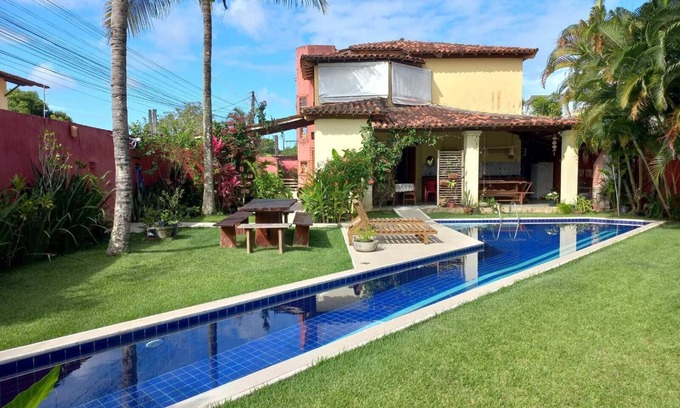 Porto Seguro House | Casa com quatro suítes, piscina e churrasqueira