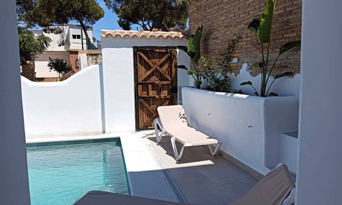 Punta Umbria Ski Chalet | Casa con piscina al lado de la playa