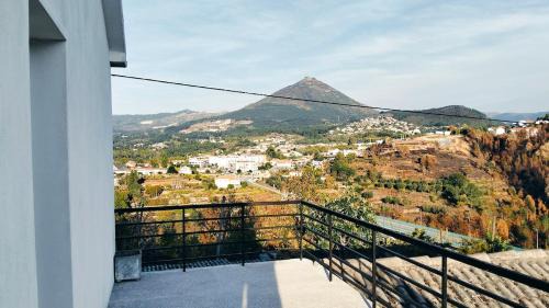 Molares House | Casa da Estação, vista rio Tâmega e Senhora da Graça