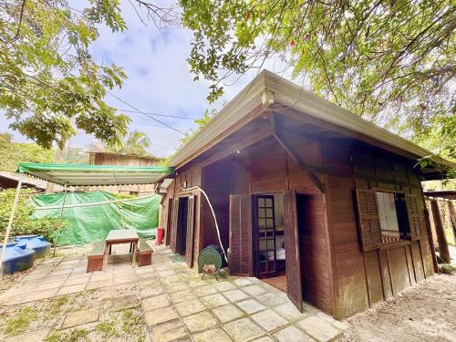 Paranagua House | Casa de 2 quartos e 1 mezanino na ilha do Mel próximo ao mar