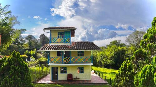 Guatape House | Casa de 7 habitaciones cerca al pueblo de Guatapé