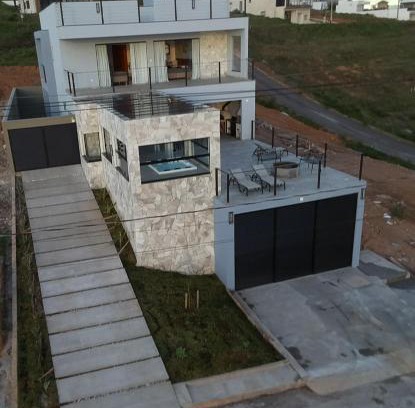 Nazareno House | Casa de Charme Camargos