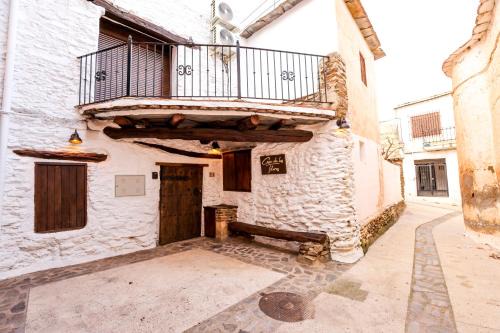 Pitres House | Casa de los títeres