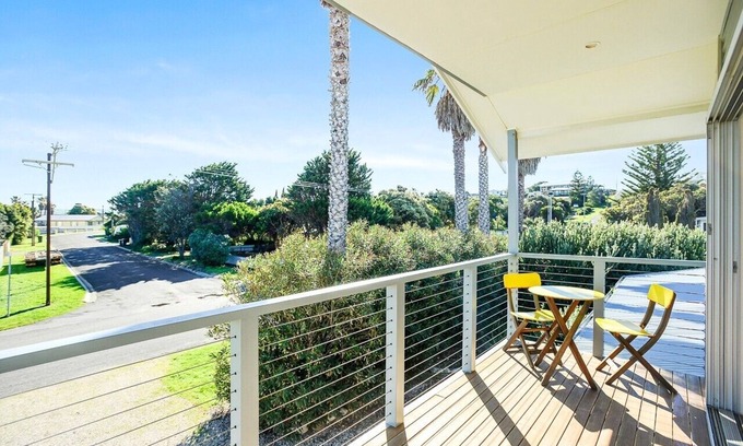 Glenelg Apartment | Casa de Mare - Cosy and comfortable apartment