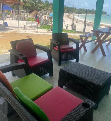 San Luis House | CASA DE PLAYA ROCKY CAY BAY