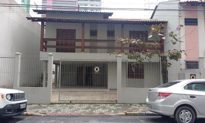 Andorinha House | Casa de Praia em Meia Praia