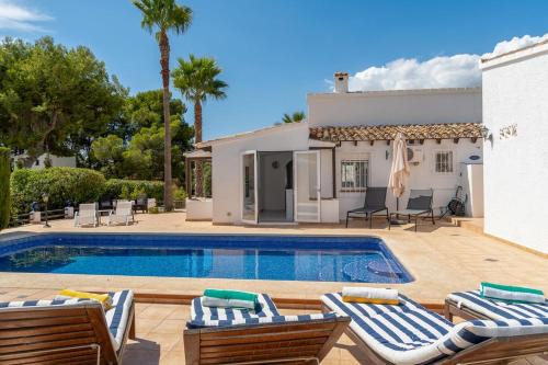 La Sabatera Villa | Casa de Sueños - By Aldertons