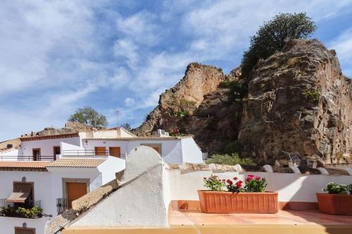 Cambil House | Casa del Álamo