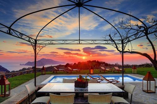 Termini Villa | Casa del Capitano with Heated Pool, Views and Concierge by Feeling Italy