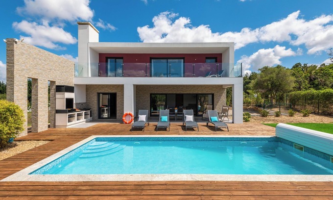 Portimao Villa | Casa do Pomar com Piscina Privada, perto da Prainha no Alvor!