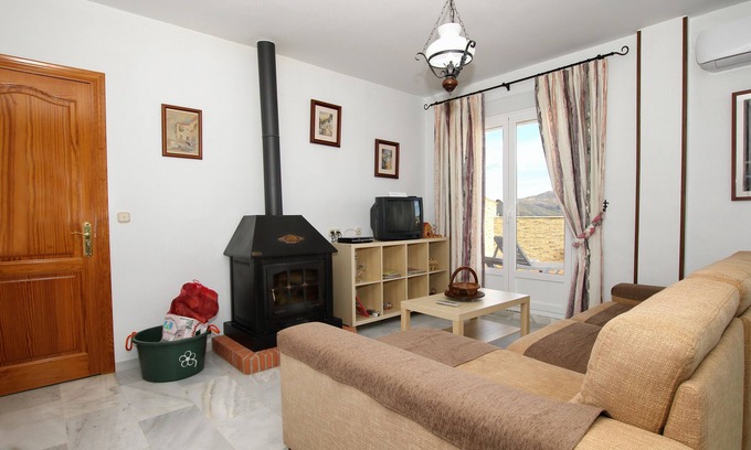 Cortes de la Frontera Cottage | Casa El Gastrónomo for 12 people