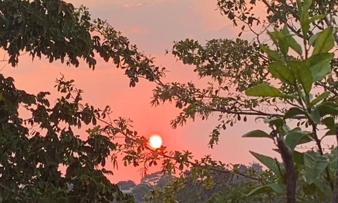 Valinhos House | Casa em chácara com muito verde! Fácil acesso!