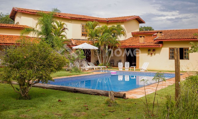 Itai House | Casa em Condomínio com Piscina e Acesso a Represa