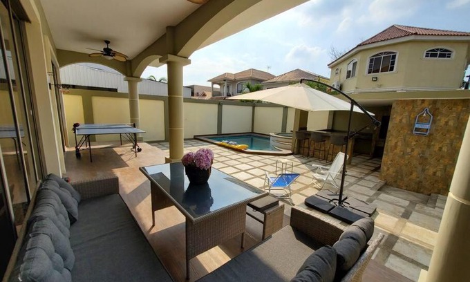 Samborondon Villa | Casa en Samborondón