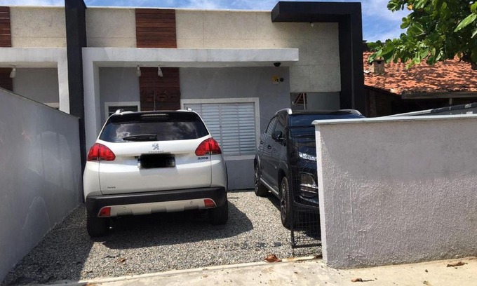 Enseada House | Casa Enseada 3 quartos para até 6 pessoas com 2 ar split