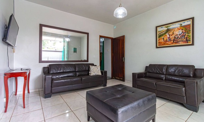 Setor Sul House | Casa equipada com ótima localização no Setor Sul