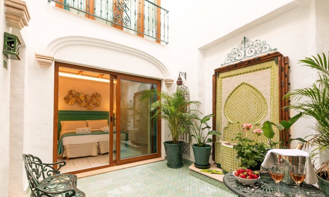 Historic Center of Estepona Condo | Casa Esmeralda Luxury Boutique Apartments Old Town