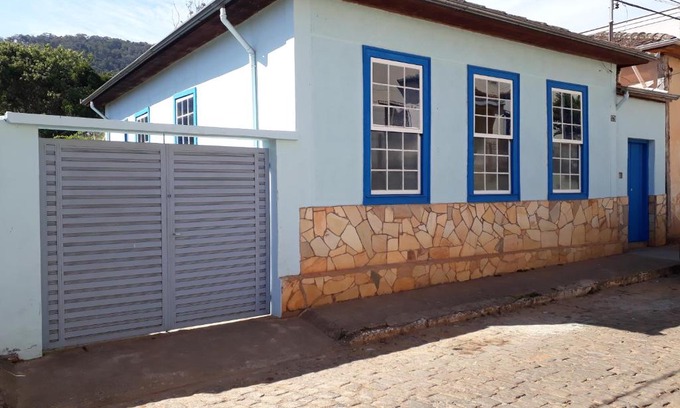 Aiuruoca House | Casa estilo colonial, no Centro de Aiuruoca-MG.