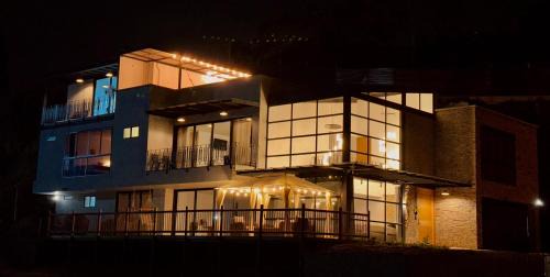 Marinilla Bed & Breakfast | Casa Fénix