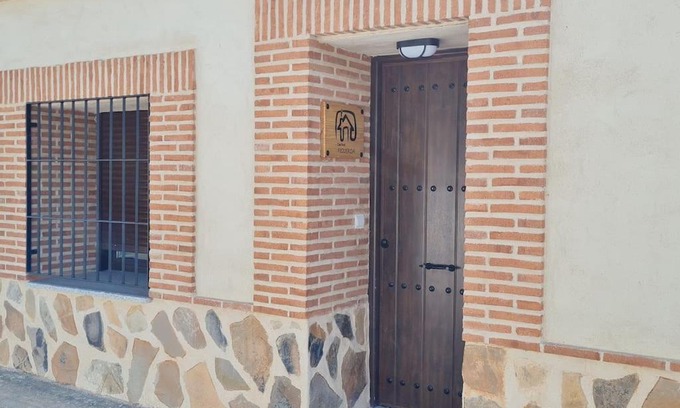 Guadamur House | Casa FIGUEROA en Guadamur, próximo a Puy du Fou