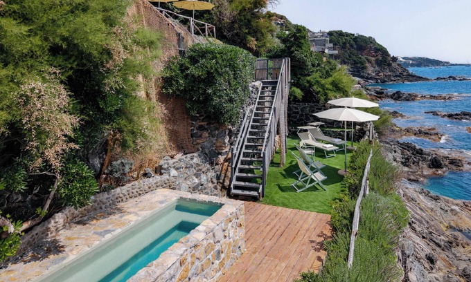 Castiglioncello House | Casa Frontemare con Scesa al Mare Privata