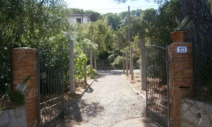 Marina di Campo Villa | Casa Gaby N. 1 Apartment in Villa