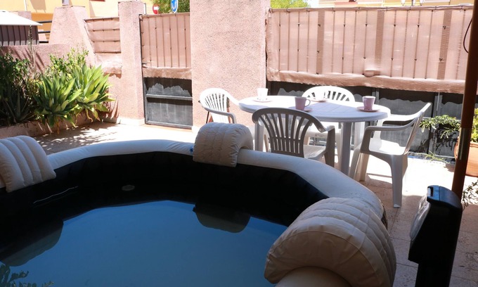 Fuente de Piedra Ski Chalet | CASA GRACIA. NEXT TO THE NATURAL RESERVE OF FUENTE DE PIEDRA, CENTRO DE ANDALUCÍA