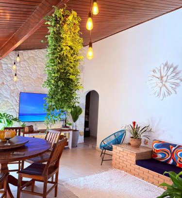 Lazaro House | Casa grande com piscina churrasqueira e garagem Praia do Lázaro Ubatuba