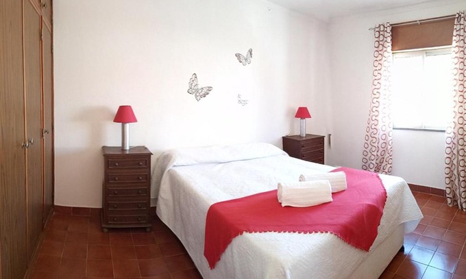 Almadena House | Casa Holandesa