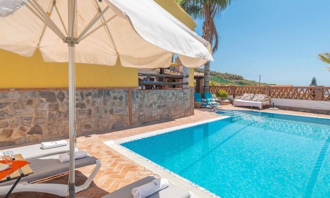 Molvizar Villa | Casa Julia y Chloé Molvízar by Ruralidays