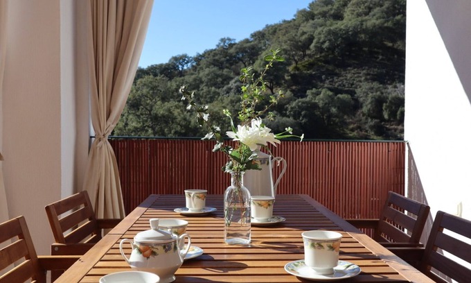 Aracena House | Casa La Buganvilla 2 Aracena- acogedora casa rural. En urbanización tranquila