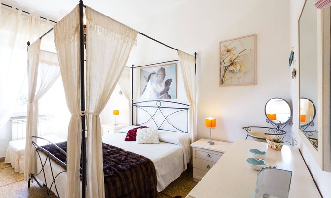 Follonica Apartment | Casa Laura Follonica 200 meteres from the sea/beach Wifi air/condition tv/sat