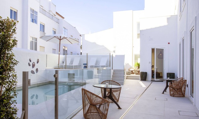 Lagos City Center Hotel | Casa Margô