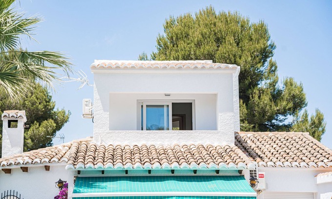 Costa Nova Apartment | Casa Maria Top floor Studio Apartment with pool