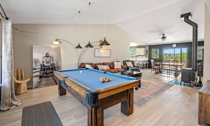 Paso Robles House | Casa Merlot - Spa and Minutes From Paso Robles Wineries!