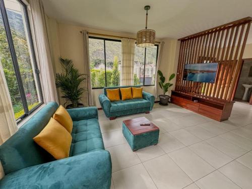 Banos de Agua Santa House | Casa Mishky Wasi