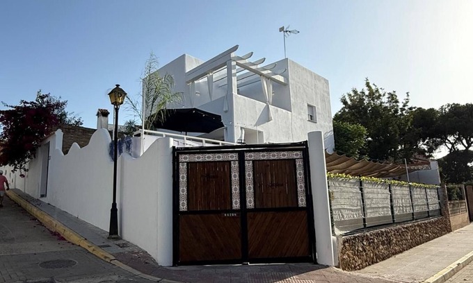 Punta Umbria Ski Chalet | Casa muy Acogedora al Lado de la Playa